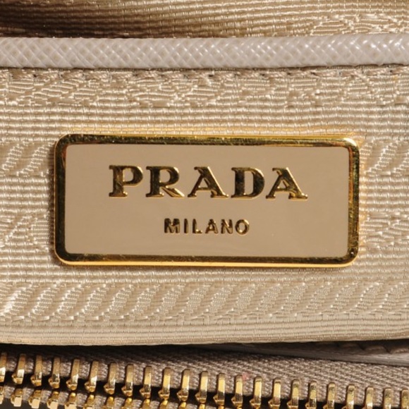 AUTH 🩷 Prada Lux Galleria Saffiano leather tote in light beige - Picture 7 of 13